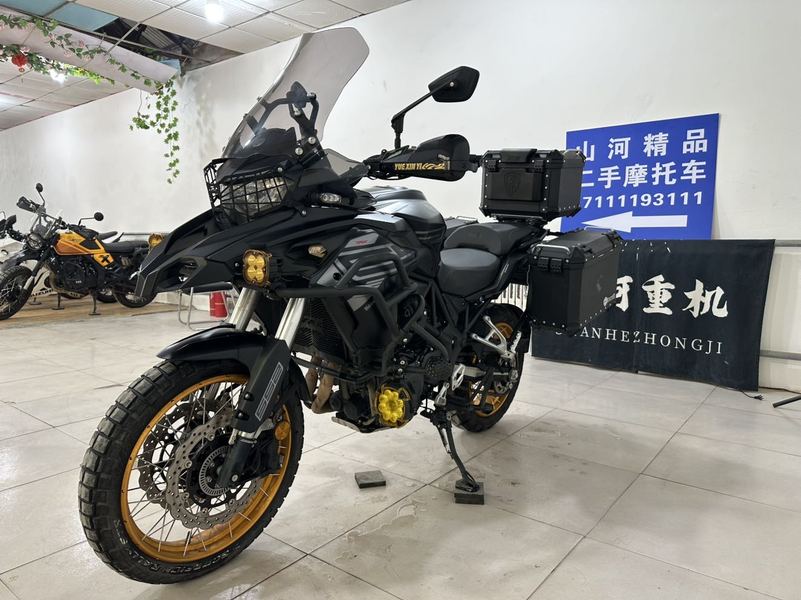 二手贝纳利TRK552
