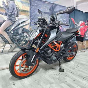 二手KTMR2R390 Duke