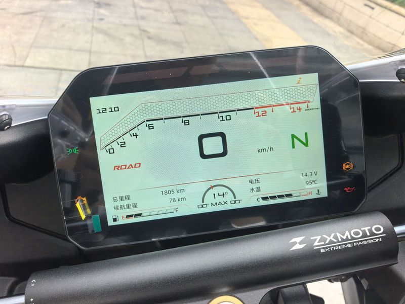 二手张雪机车820RR