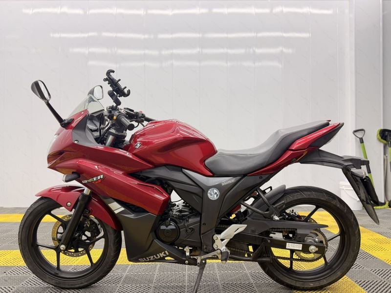 二手济南铃木极客飒 Gixxer 155