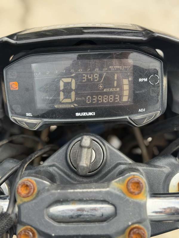 二手济南铃木极客飒 Gixxer 155 NK