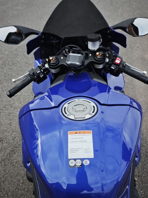 二手雅马哈YZF-R1