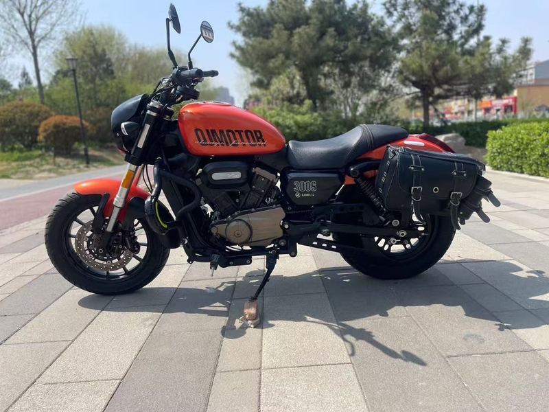 二手QJMOTOR闪300
