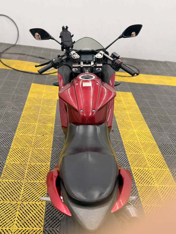 二手济南铃木极客飒 Gixxer 155