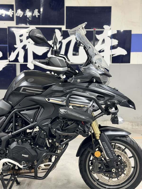 二手贝纳利TRK552