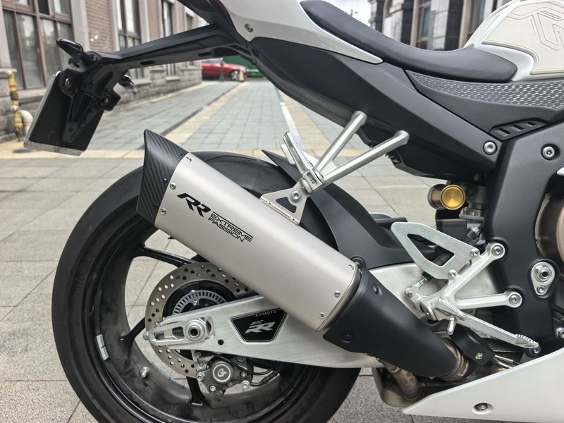 二手张雪机车820RR