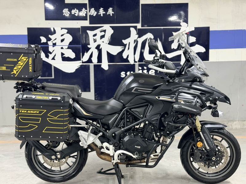 二手贝纳利TRK552