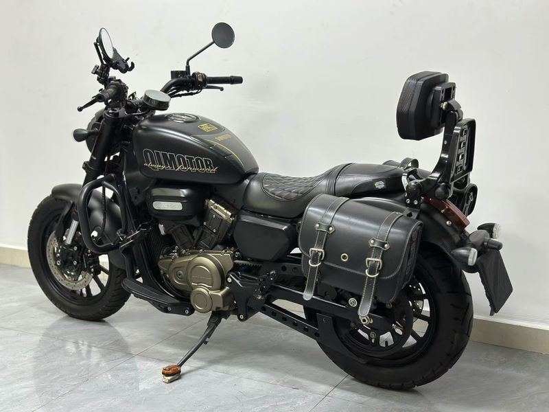 二手QJMOTOR闪300