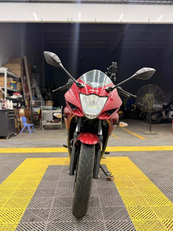 二手济南铃木极客飒 Gixxer 155