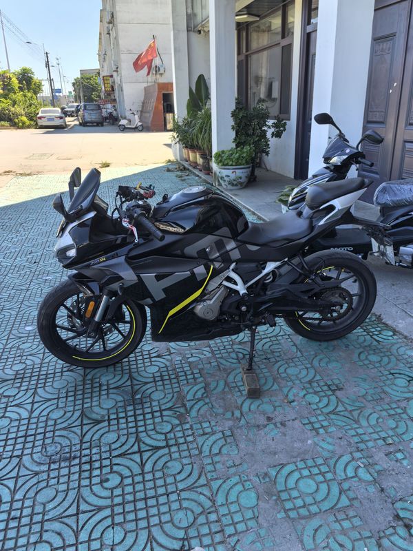 二手春风250SR