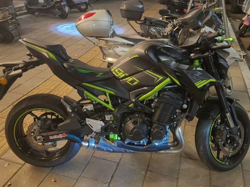 二手川崎Z900