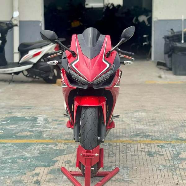 二手本田CBR400R