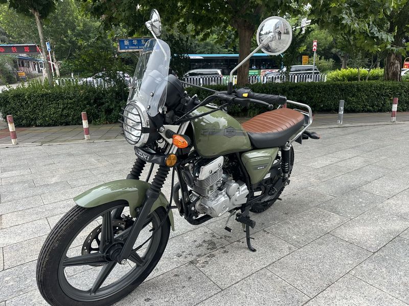 二手济南铃木酷飚150