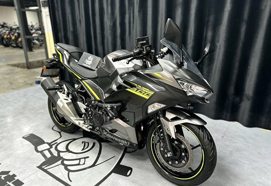 二手川崎Ninja 400
