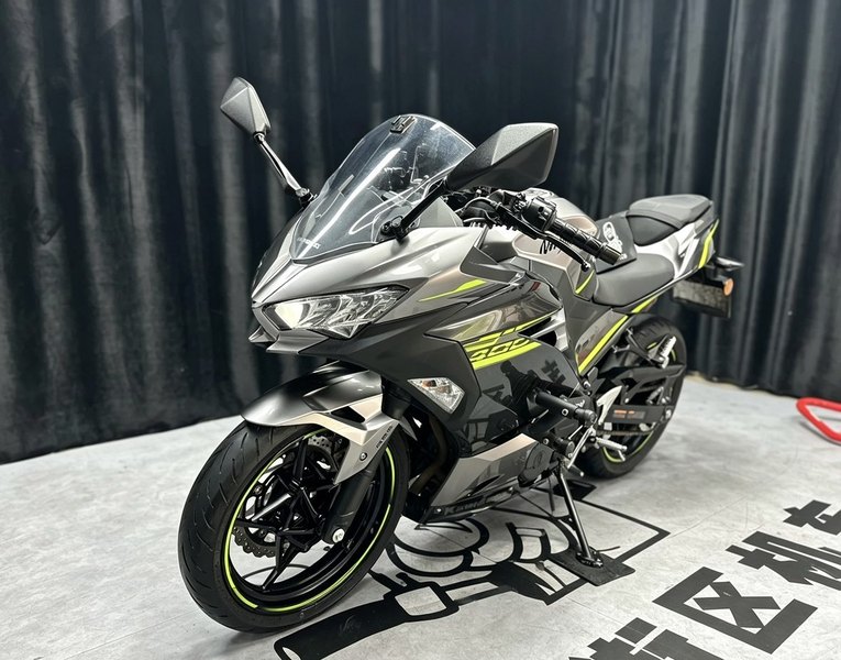 二手川崎Ninja 400