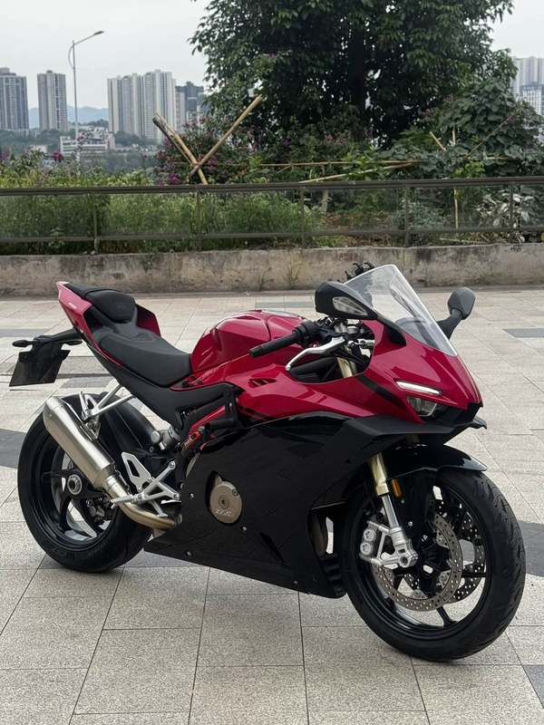 二手张雪机车500RR