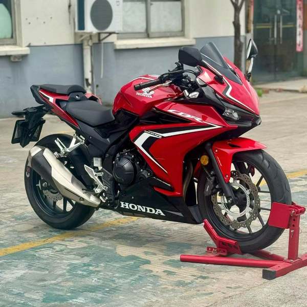 二手本田CBR400R