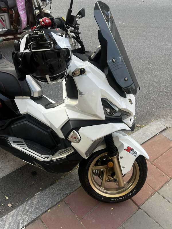 二手三阳哈士奇 Husky ADV150