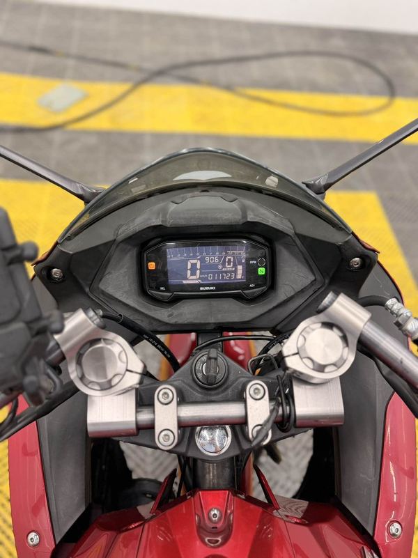二手济南铃木极客飒 Gixxer 155