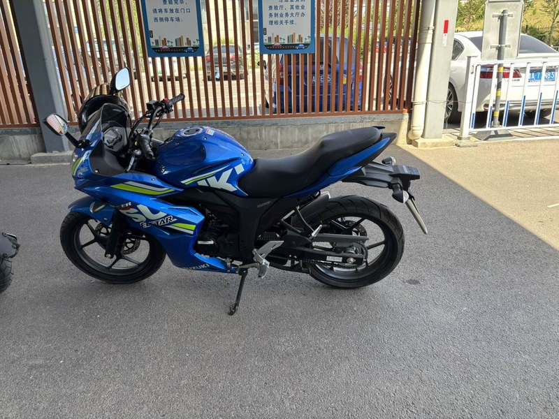 二手济南铃木极客飒 Gixxer 155