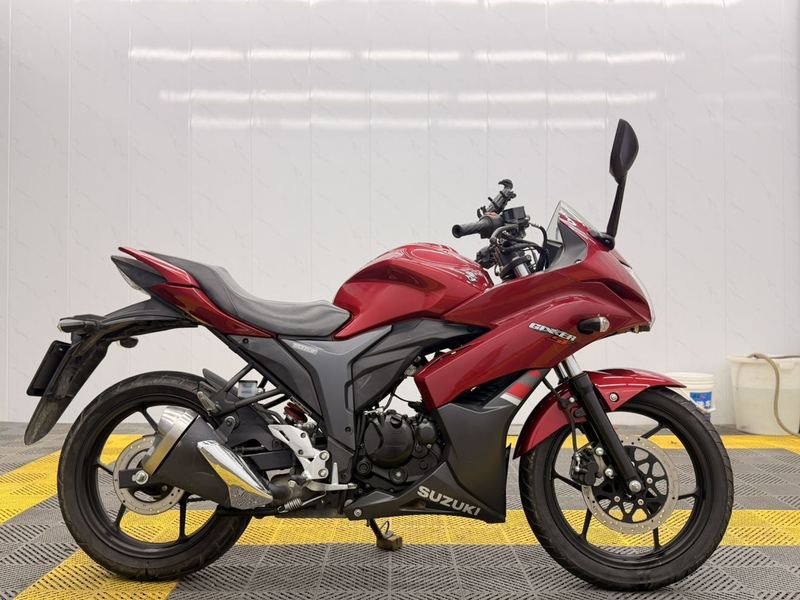 二手济南铃木极客飒 Gixxer 155
