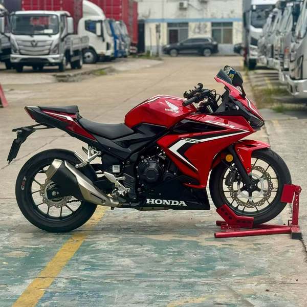 二手本田CBR400R