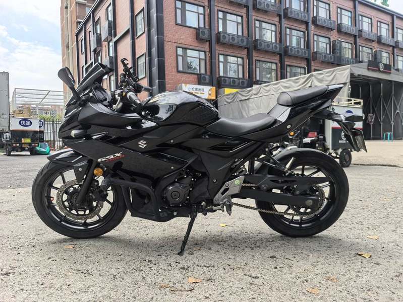 二手豪爵铃木GSX250R