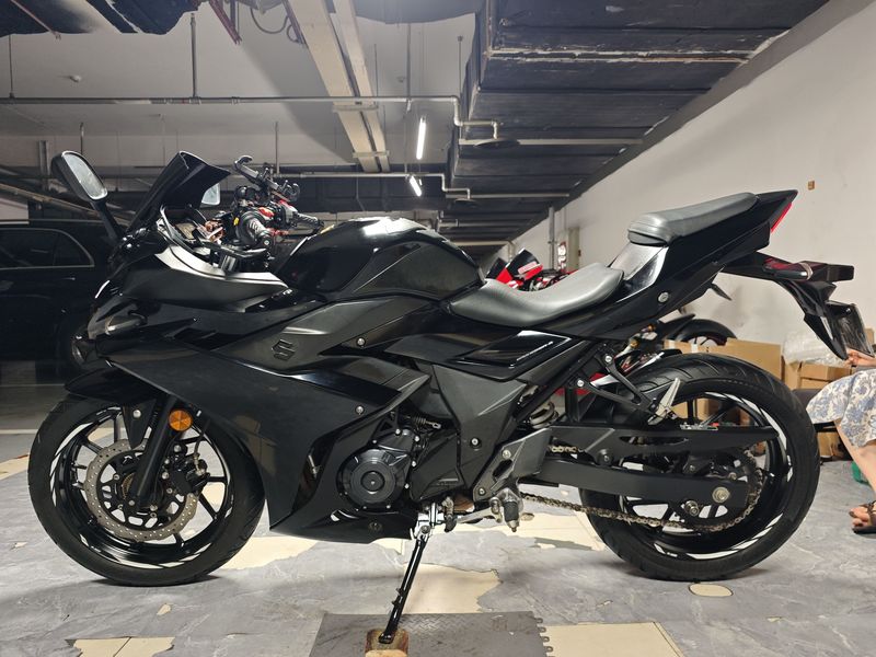 二手豪爵铃木GSX250R