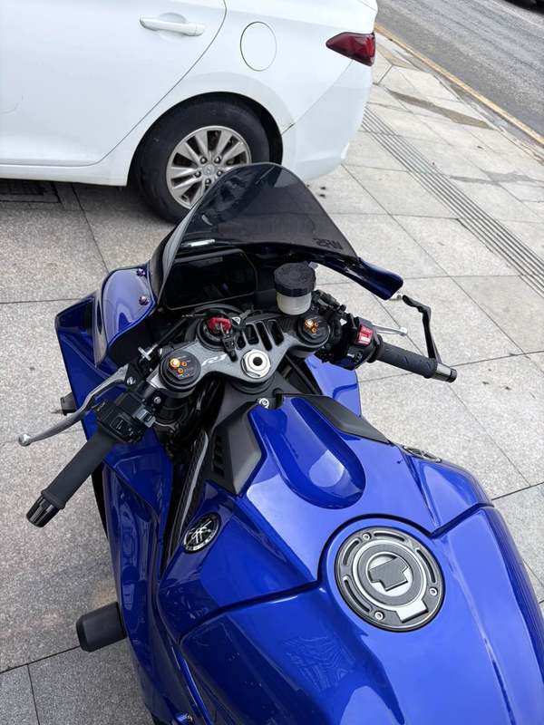 二手雅马哈YZF-R1