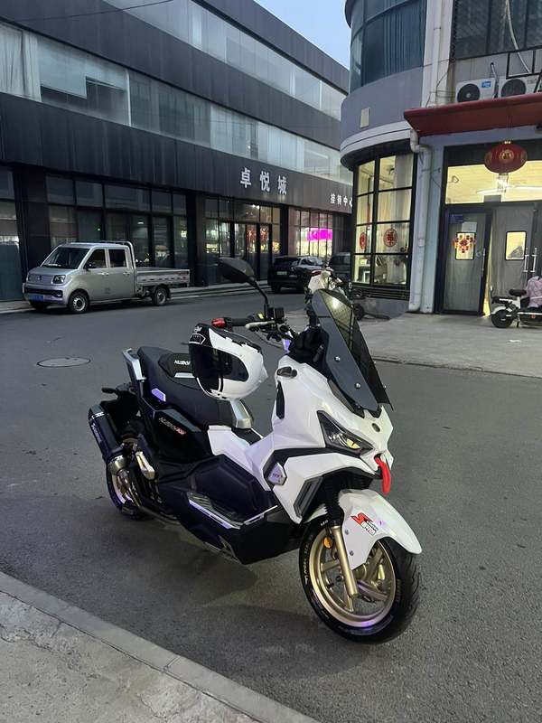 二手三阳哈士奇 Husky ADV150
