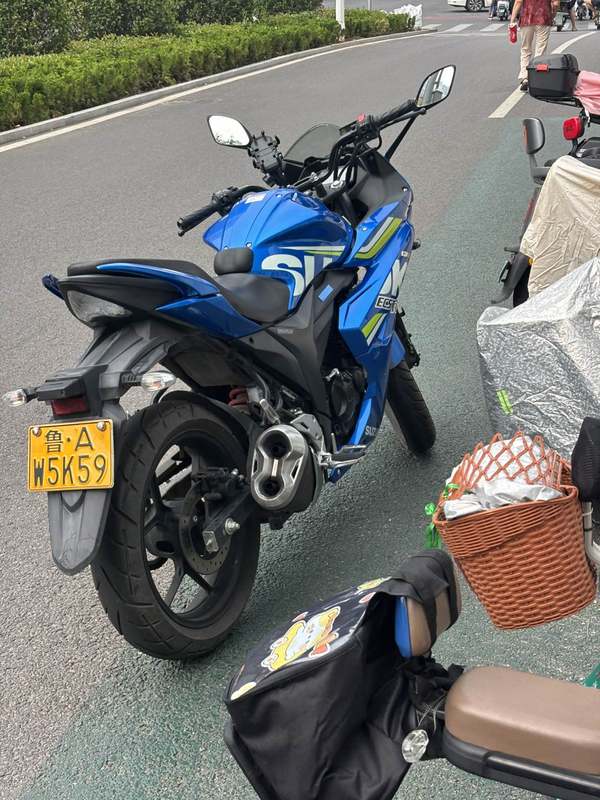 二手济南铃木极客飒 Gixxer 155