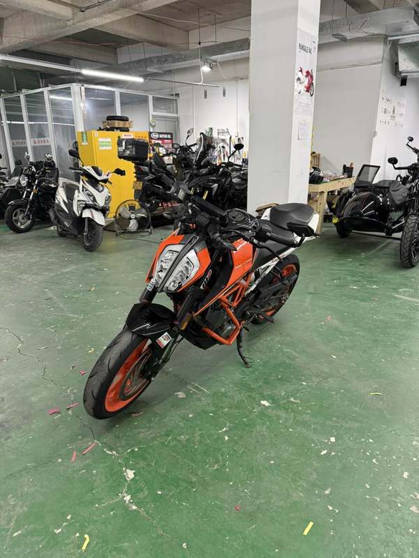 二手KTMR2R390 Duke