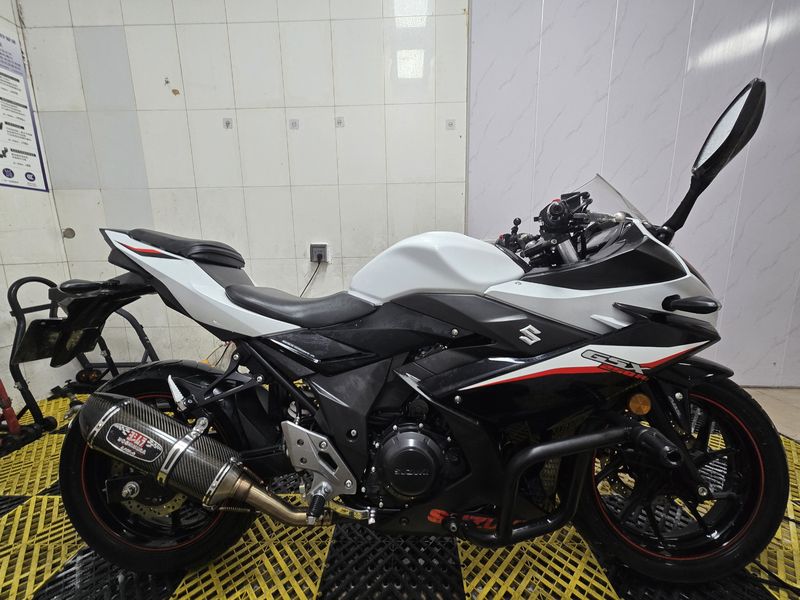 二手豪爵铃木GSX250R