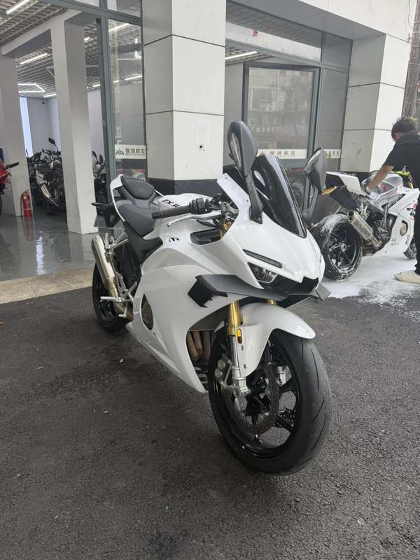 二手张雪机车500RR