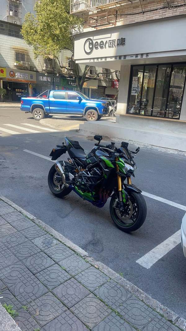 二手川崎Z900