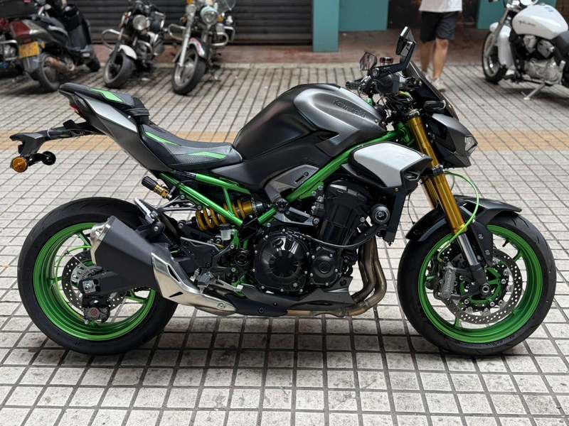 二手川崎Z900