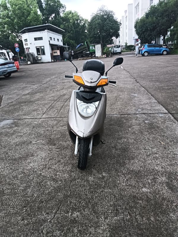 二手建设雅马哈凌鹰100 ZY100T-12