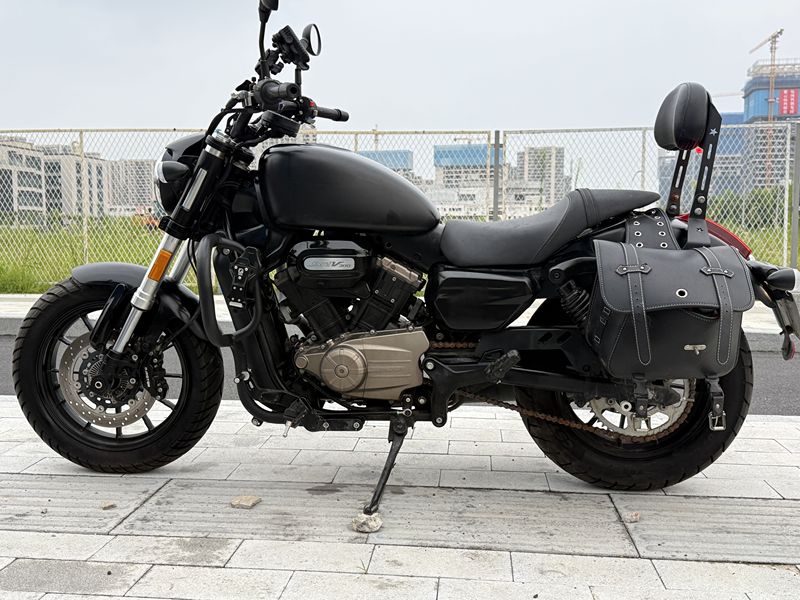 二手QJMOTOR闪300