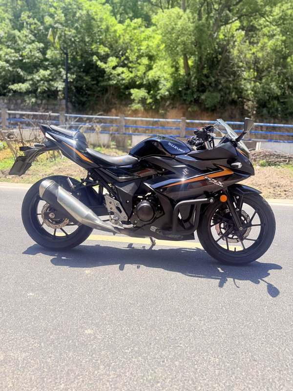 二手豪爵铃木GSX250R