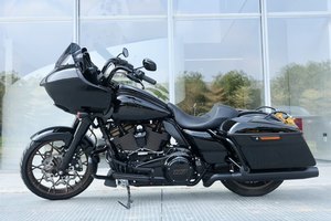 二手哈雷戴维森公路滑翔 Road Glide