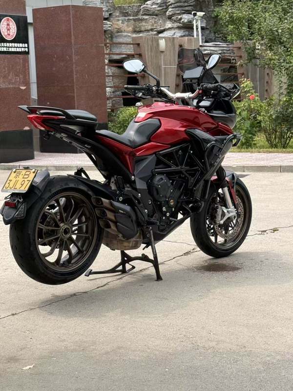 二手奥古斯塔Turismo Veloce 800