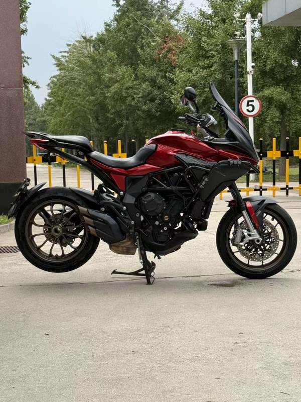 二手奥古斯塔Turismo Veloce 800