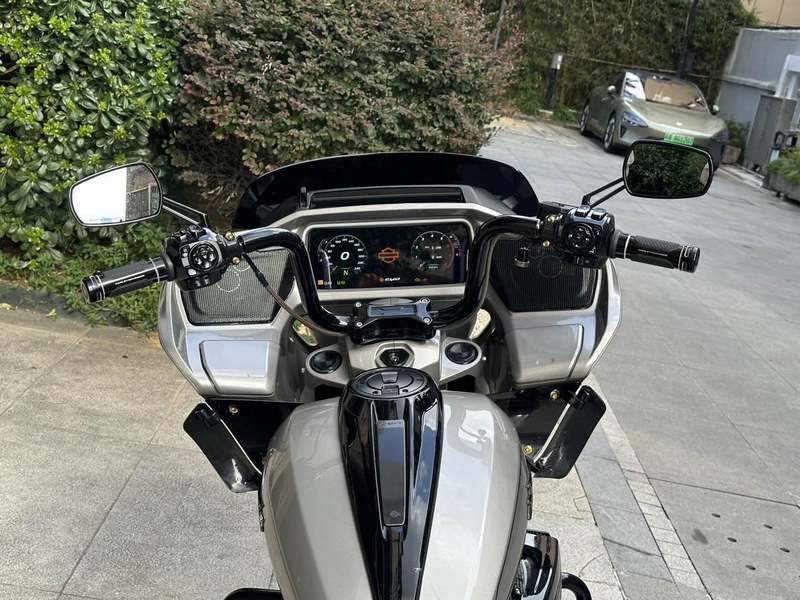 二手哈雷戴维森公路滑翔 Road Glide