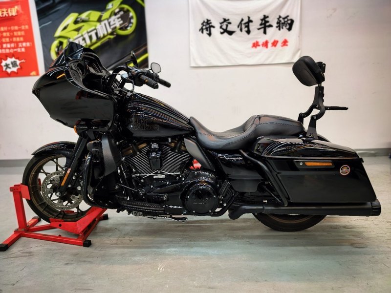 二手哈雷戴维森公路滑翔 Road Glide