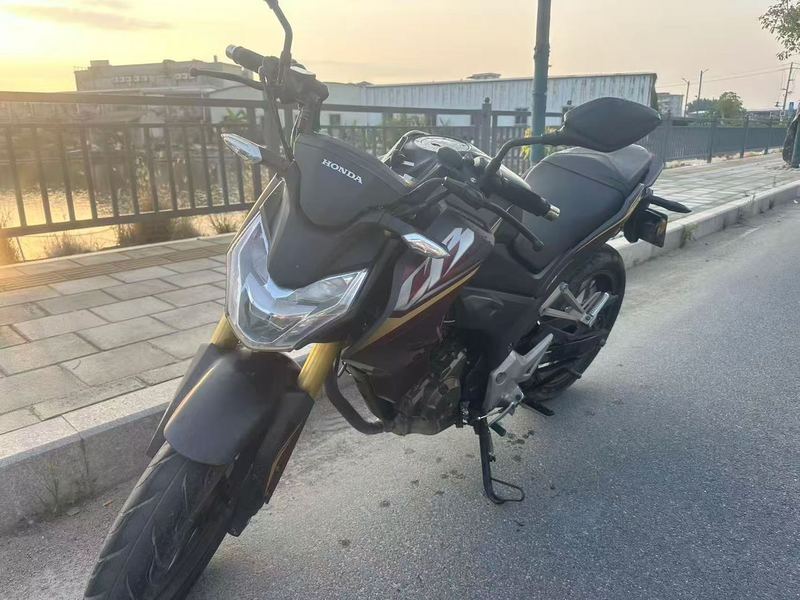 二手五羊本田CB190R 暴锋眼