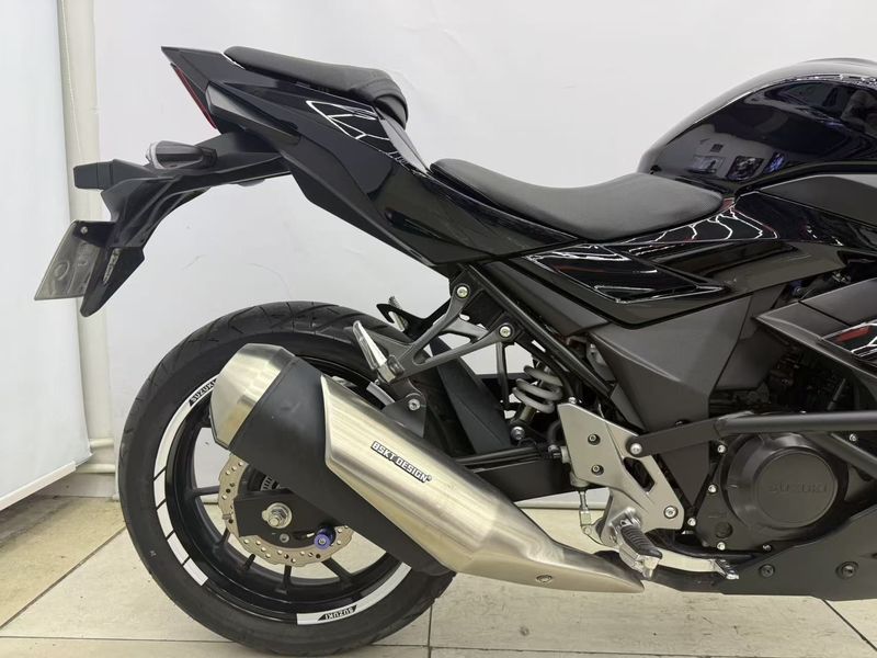 二手豪爵铃木GSX250R