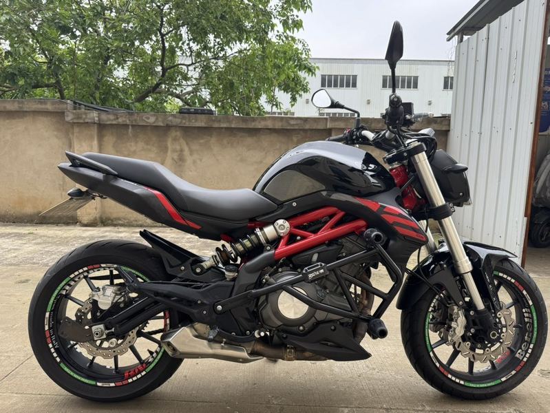 二手贝纳利蓝宝龙 BN302S