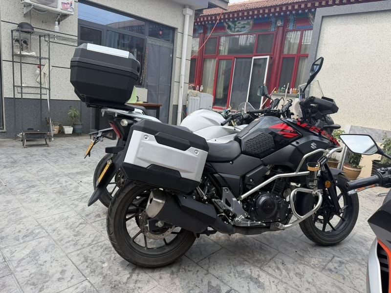 二手豪爵铃木DL250