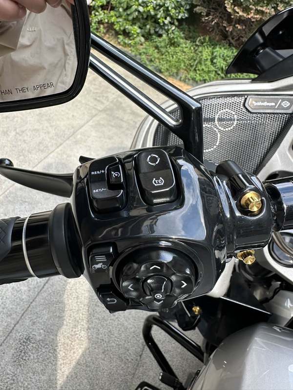 二手哈雷戴维森公路滑翔 Road Glide