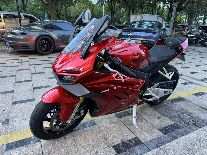 二手张雪机车820RR